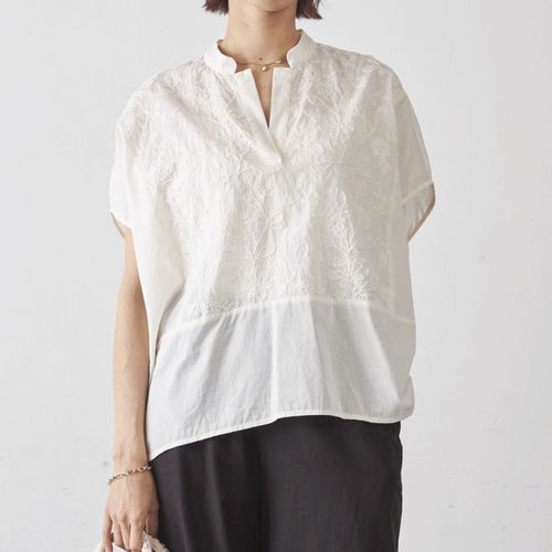 コスモトレーディング
Fanaka フラワー刺繍キーネックバルーンブラウス