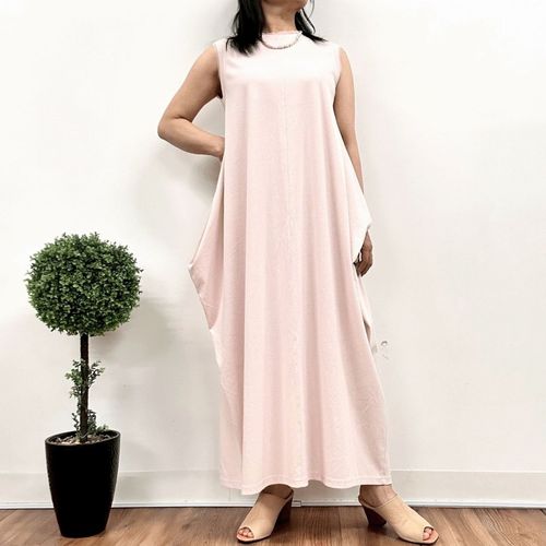 クリーク
MONiLE サイドドレープカットワンピース