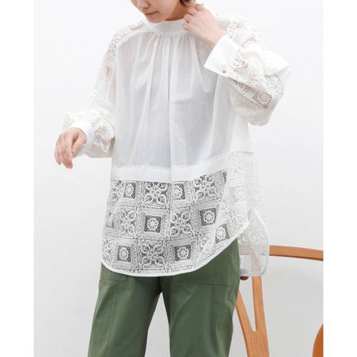 ピースフルベーシス
trois タイル調レースバルーン袖ブラウス
