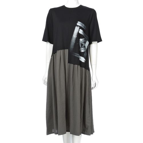 シシエス
布帛スカート切替ワンピース