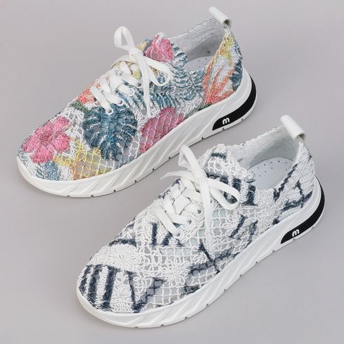 ハヤシゴ
Monet タウンスニーカー