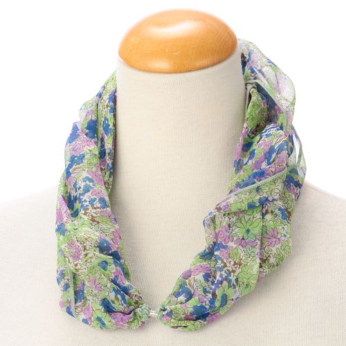 佳雅
シルク小花柄ワンタッチスカーフ