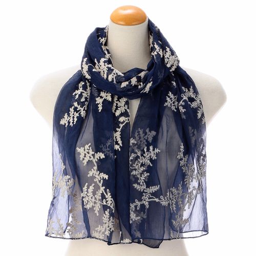 サード　コレクション
リーフ刺繍ストール