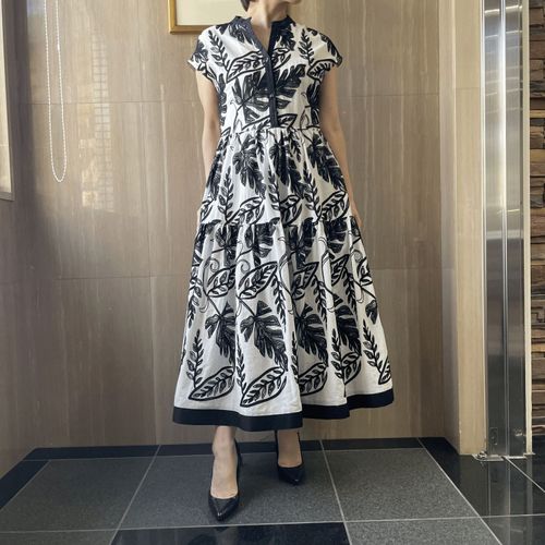 一珠
KOKIA ボタニカル刺繍ワンピース