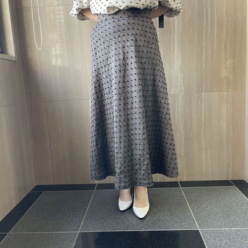 一珠
B7 リネンドット刺繍フレアスカート