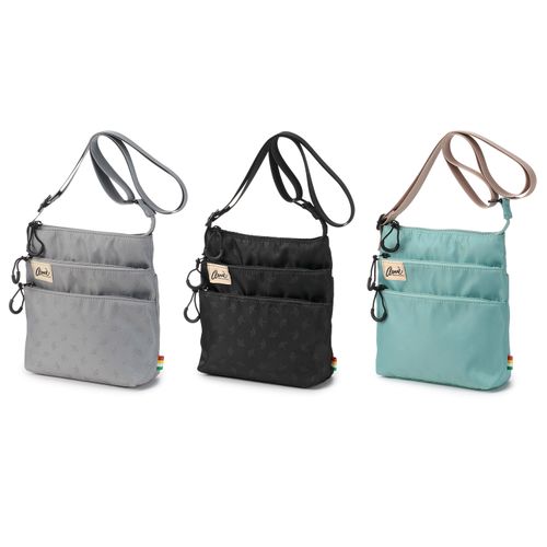 4512008620808







TTC
アーノルドパーマー クリアプリント3ファスナーポシェット