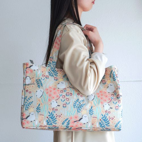 ラルジュ
シマエナガ保冷BOX型トートバッグ