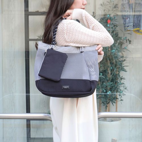 4582652130282







M's design
MACARONIC STYLE ポーチ付メッシュロープハンドルトートバッグ