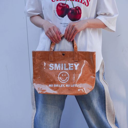 4549932373654







クー
COOCO SMILEY PVC×ペーパートートバッグ