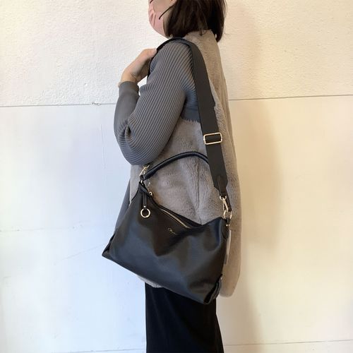 4512008618072







TTC
ソフトシュリンク2WAYバッグ