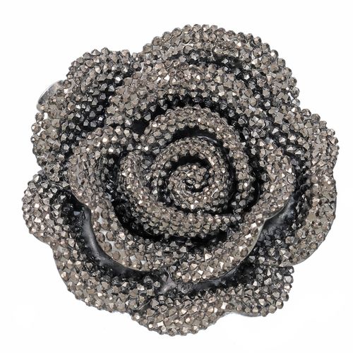 ジェノバ
薔薇ブローチ