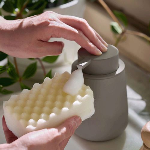 4548269047269







志成販売
プッシュしやすい マットな質感のソープディスペンサー 泡タイプ