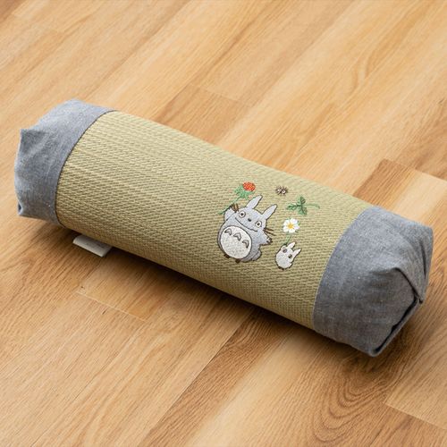 4956642663966



32X10



イケヒココーポレーション
となりのトトロ 木いちご い草 俵枕 32×10cm