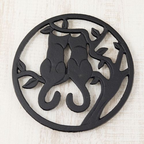 4538280122519



CV25-011



秋月貿易
コベントアイアン アイアン トリベットキャット2