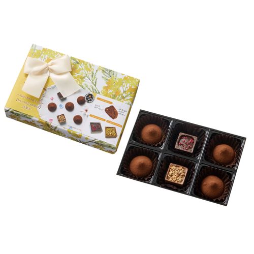 4901032267026







アラカルト
キルシュブリューテ トリュフ＆ショコラ6個