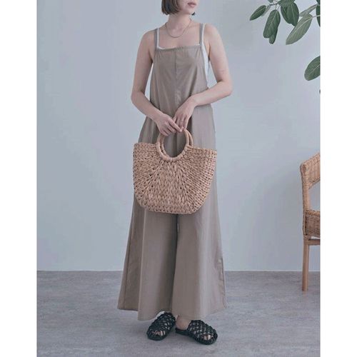 山本定
ラッシュガード バックリボンロンパース