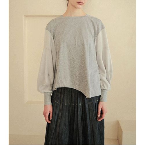 あむう
akane カーブラインTシャツ