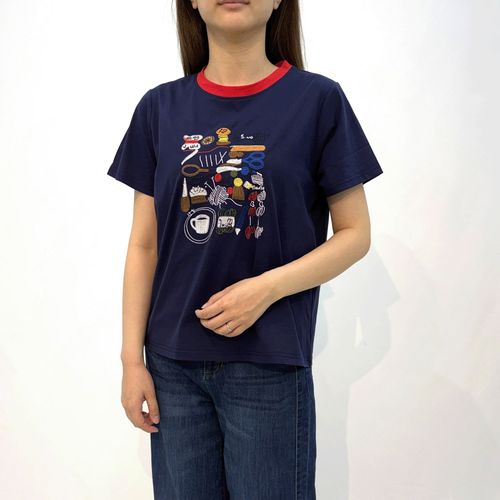 豊和コーポレーション
文房具刺繍レギュラー丈Tシャツ