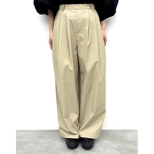 ブルーベル
cloche 機能素材パンツ