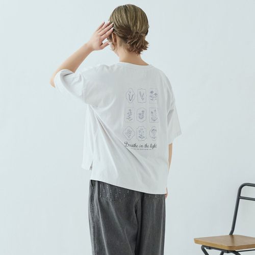 ノンノ
cloudnine UV加工 コットン天竺花柄プリント入り ドロップ5分袖Tシャツ