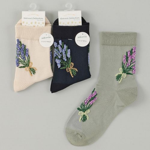エイコー
Natural Collection クルー丈 シルクMIX ムスカリ柄 靴下