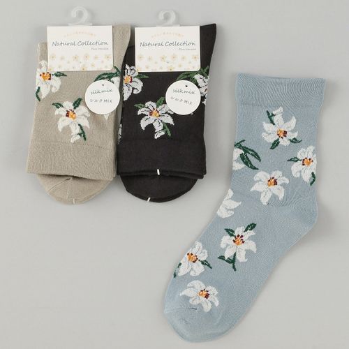 エイコー
Natural Collection クルー丈 シルクMIX カサブランカ柄 靴下