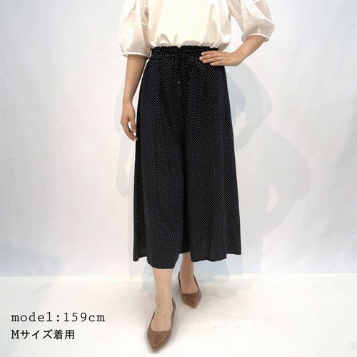 ジェーシーエス
jouir レーヨンドットプリント フレアワイドパンツ