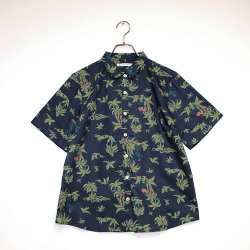 ジジョン
T’BIS STUDIO 半袖ボタニカルプリントシャツ
