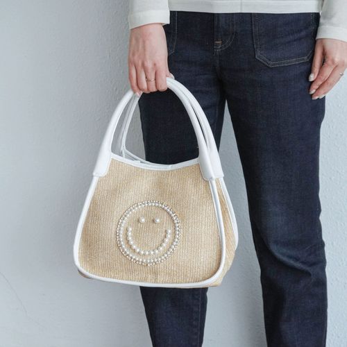 4549932361040







クー
COOCO SMILEY パール刺繍シート2WAYトートバッグ