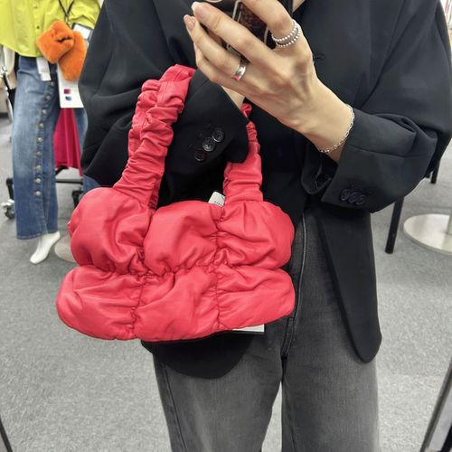 高木ミンク
ラムレザーシャーリングバッグ
