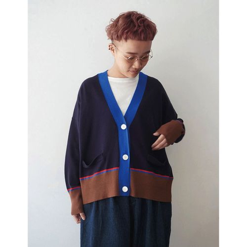 ａｅｌ
mao made配色ライン入りワイドVネックカーディガン