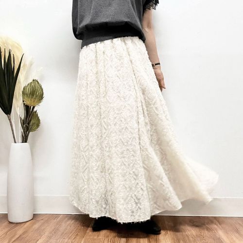 クリーク
MONiLE シアーダイヤ柄ファースカート