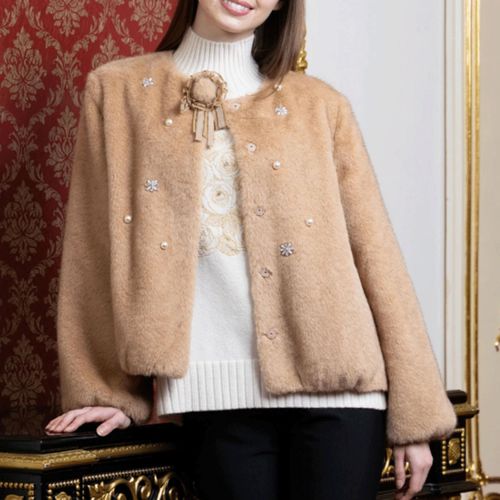 ジェイシーインターナショナル
Super Beauty 花モチーフ刺しゅう入りハイネックセーター