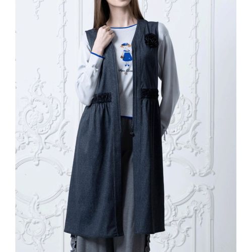 ジェイシーインターナショナル
Super Beauty デニム転写プリント コサージュ付ロングジレ