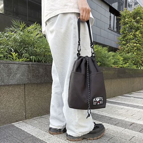 生駒クロス
スヌーピー巾着2WAYバッグ