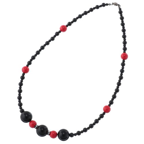 ジェノバ
マグネットネックレス