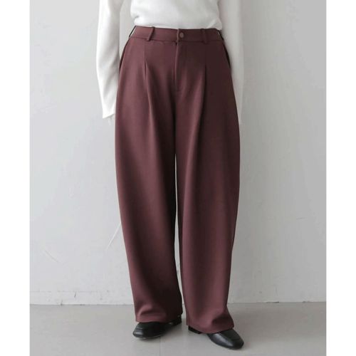 三澤
vingtroisダンボールタックパンツ