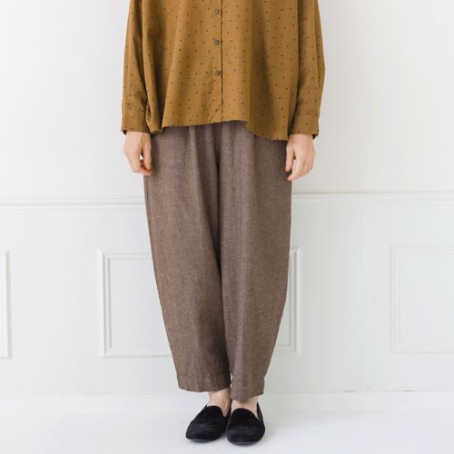 ピープル
Crea delice 綿麻ミニヘリンボーンバレルパンツ