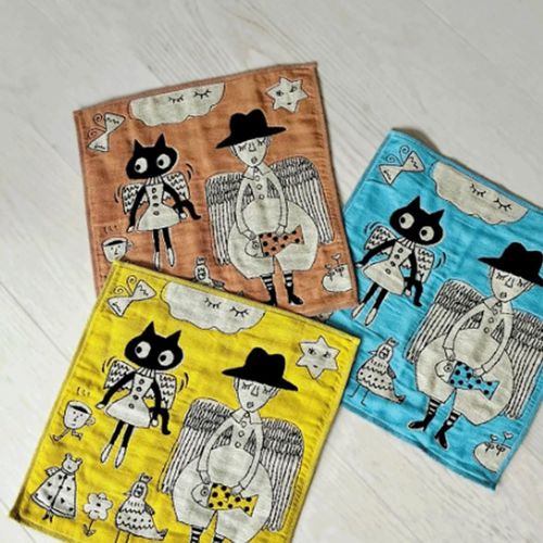 ら．むりーず
マタノアツコ 3重ガーゼハンカチ 羽のあるもの